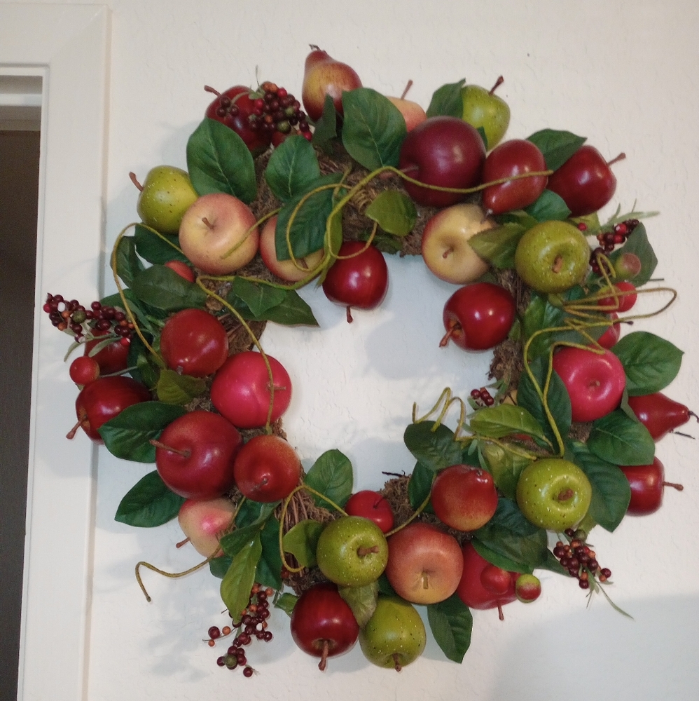Apple Fall Wreath